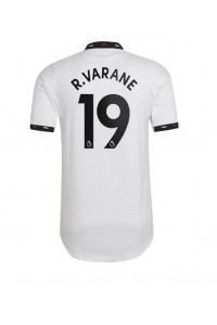 Manchester United Raphael Varane #19 Voetbaltruitje Uit tenue 2022-23 Korte Mouw